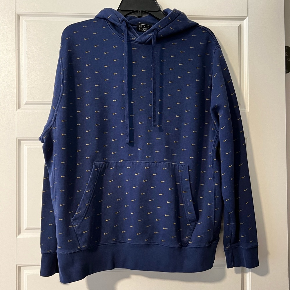 NIKE LARGE MENS SPORTSWEAR CLUB FLEECE PRINTED HOODIE